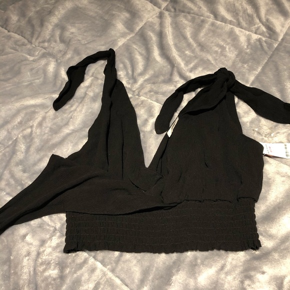 crop top - Picture 2 of 4